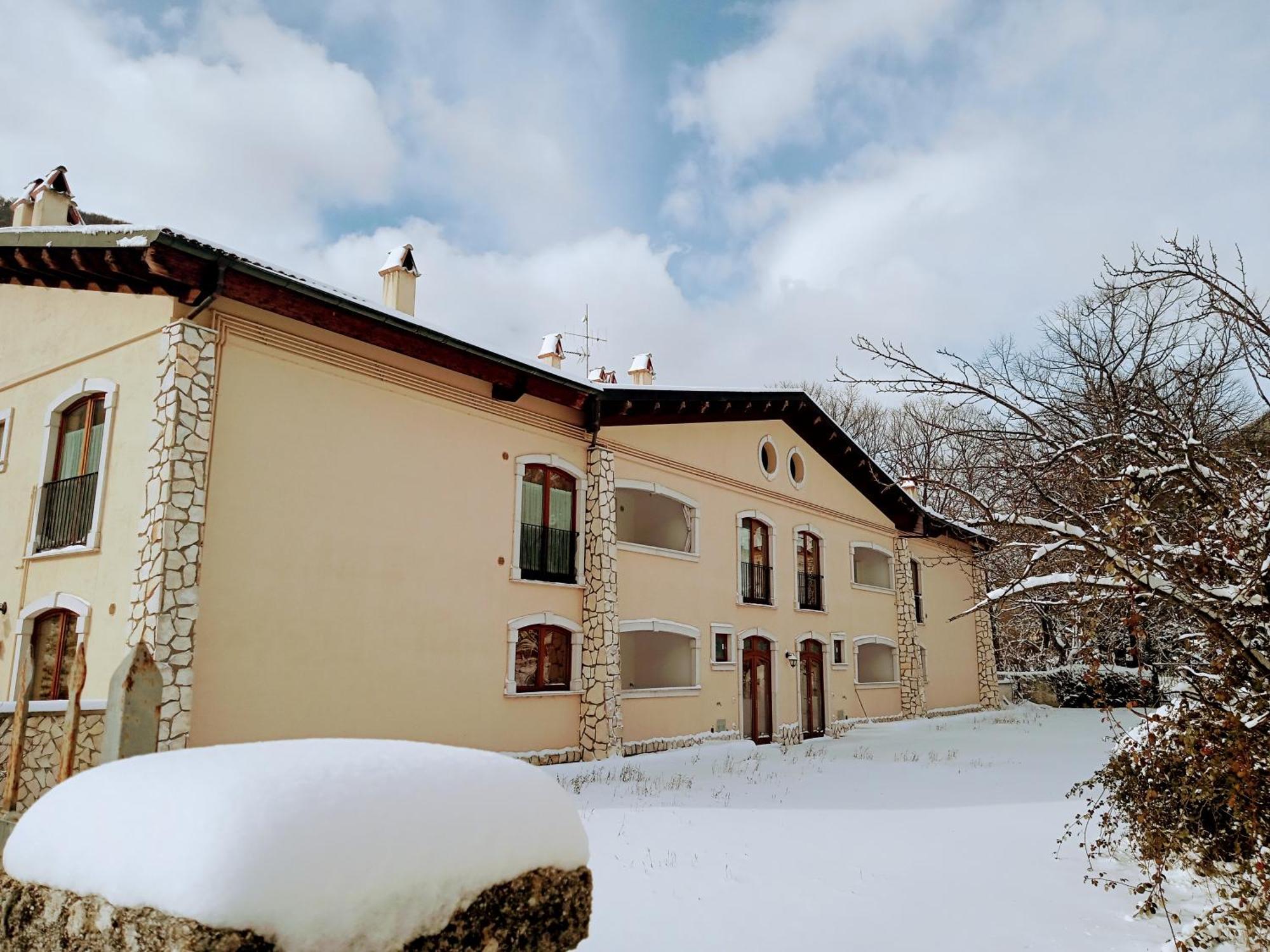Le Masserie Case Vacanza Villetta Barrea Exterior foto
